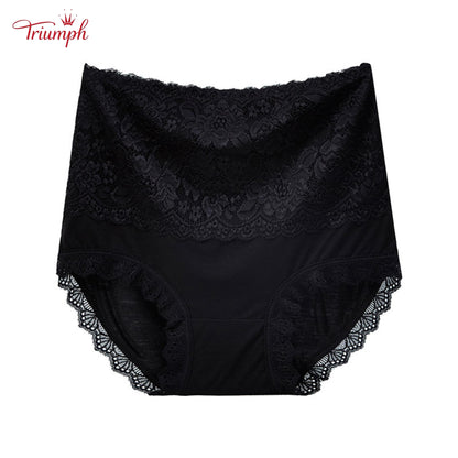 Triumph - Безплатна доставка. Висококачествени дантелени бикини, комплект от 4 броя. Удобни и меки.