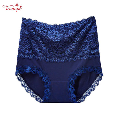 Triumph - Безплатна доставка. Висококачествени дантелени бикини, комплект от 4 броя. Удобни и меки.