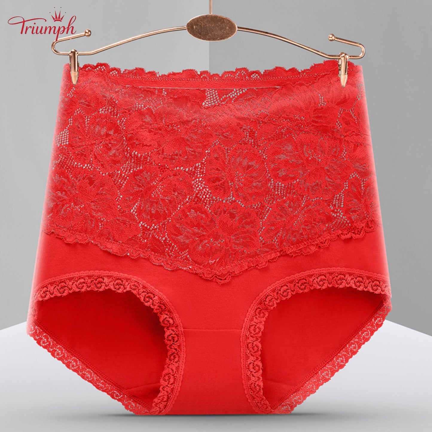 Triumph - Безплатна доставка. Комплект от 4 бр. Висококачествени дантелени бикини с висока талия.