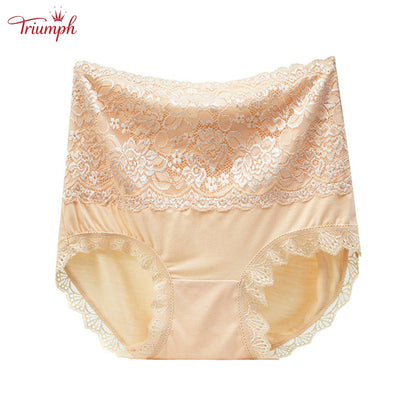 Triumph - Безплатна доставка. Висококачествени дантелени бикини, комплект от 4 броя. Удобни и меки.