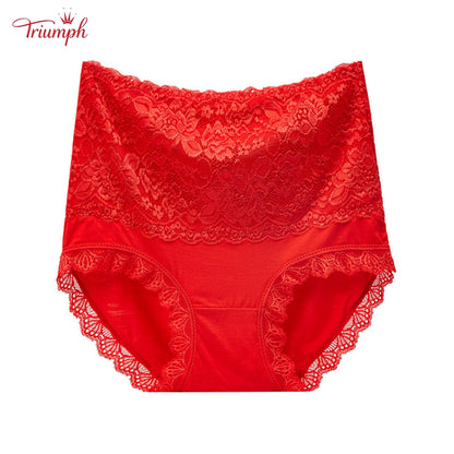 Triumph - Безплатна доставка. Висококачествени дантелени бикини, комплект от 4 броя. Удобни и меки.