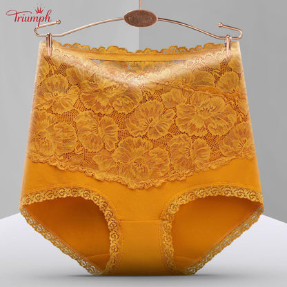 Triumph - Безплатна доставка. Комплект от 4 бр. Висококачествени дантелени бикини с висока талия.