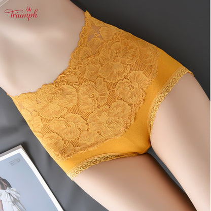 Triumph - Безплатна доставка. Комплект от 4 бр. Висококачествени дантелени бикини с висока талия.